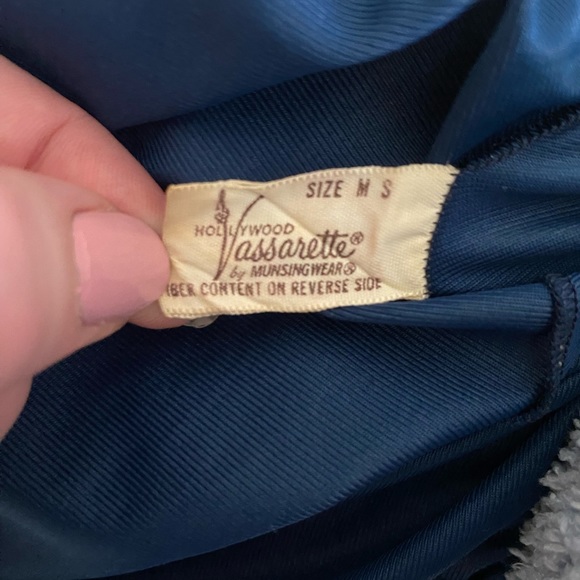 Gorgeous Vintage Hollywood Vasarette Slip Skirt - Picture 3 of 4